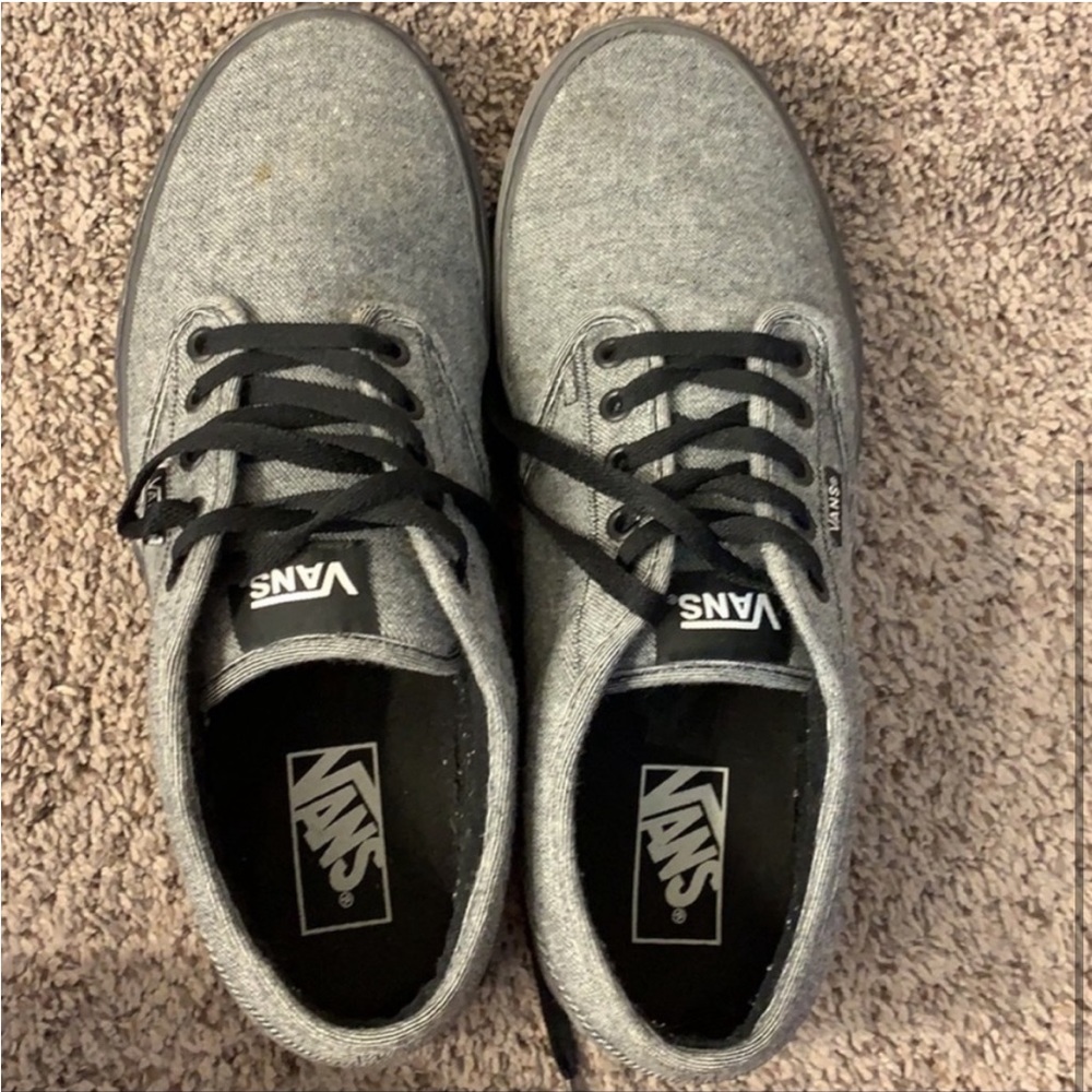 VANS - Picture 2 of 3
